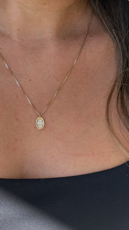 Custom jewelry design: bezel oval necklace